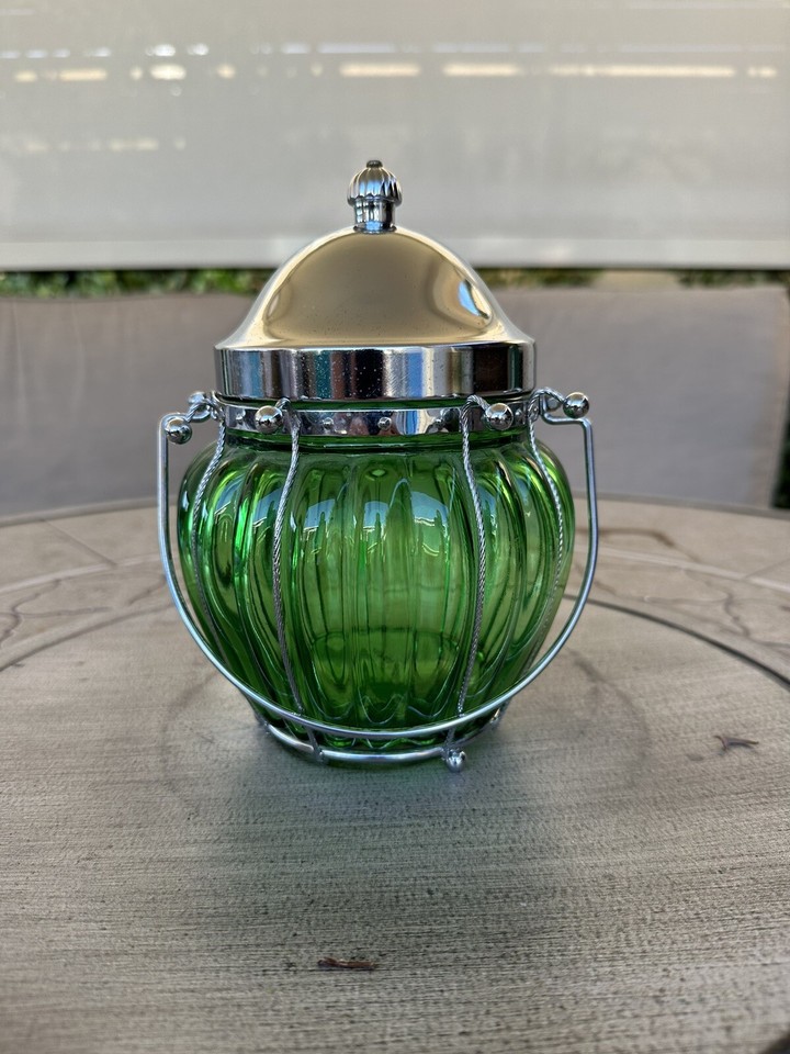Vintage Music Box Candy Jar Emerald Green Glass w/Metal Lid (plays