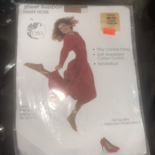 VTG DINA PANTY HOSE Beige Sandalfoot Med/Tall 120-165 lbs made in USA New
