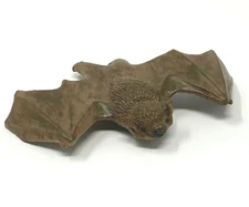 YOWIE Southern Bent Winged Bat Animals with Superpowers Collection 2" Figurine