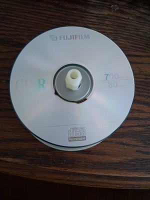 CD-R Lot Of 40 Fuji Film 80 Min 700 MB discs And 5 Maxwell Mf2hd Floppy Disk