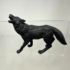 Safari Ltd Black Howling Wolf Wildlife Animal Figure Toy Figurine 2007 3.5"