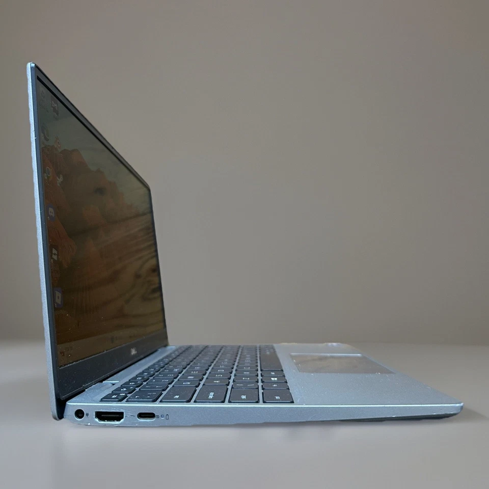Dell Latitude 3320 · i5-1135G7 · 8GB · 512GB, photo 4 of 5