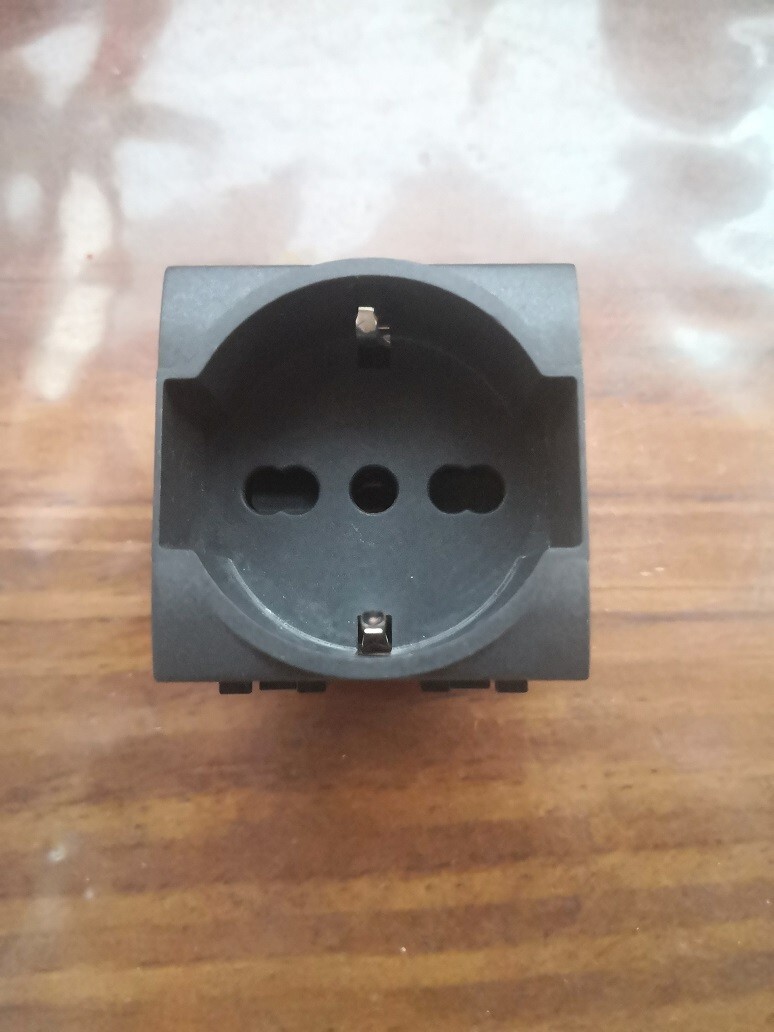 PRESA MODULARE FINDER DA QUADRO 16A SCHUKO BIPASSO 230V ATTACCO 2 DIN - Foto 12