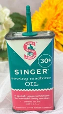 Vintage SINGER SEWING MACHINE OIL 4 oz. Tin Can Plastic Top-PARTIAL Contents