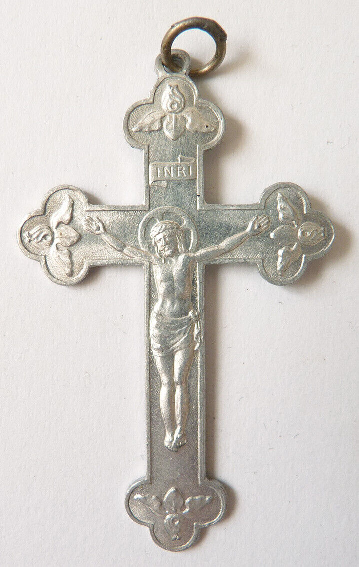 Croix pendentif en métal blanc Bijou ancien 1900 chapelet cross Christ