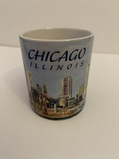 Chicago Illinois Skyline Souvenir Mug H1