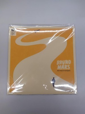ELEKTRA RECORDS 7567-88930-3 BRUNO MARS/DOO-WOPS&HOOLIGANS
