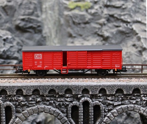 Tillig 502808 TT-Club 2026  Gedeckter Güterwagen Gbs, DB AG, Ep. V - Neu - OVP | Condition: Neu