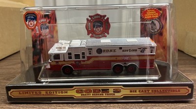 Code 3 Collectibles FDNY Saulsbury Rescue #1 #12703 No Sleeve