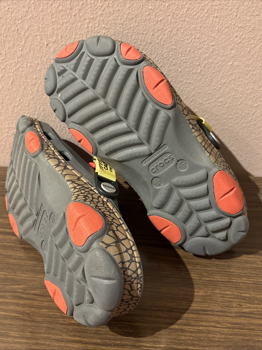Jurassic World All-Terrain Crocs Size 8 Men display picture 1