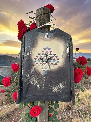 Western Cowgirl Fleece Sweatshirt Medium Multicolor Bucking Horse Paint Splotch