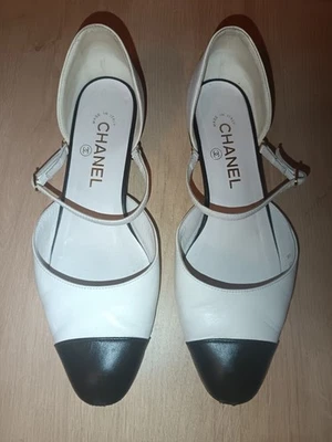 Chaussure Chanel slingback chic - Photo 1/4