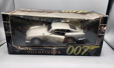AUTOART 1:18 JAMES BOND ASTON MARTIN DB5 ''GOLDFINGER  