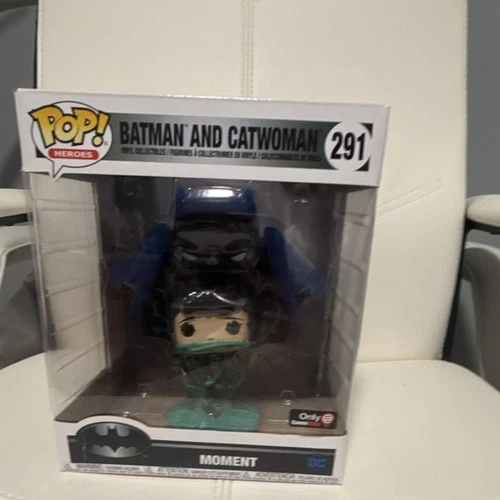 Funko Pop! Vinyl Batman & Catwoman #291 DC GameStop Exclusive Figure