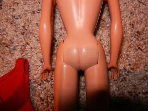 1960'S ORIGINAL VINTAGE BRUNETTE BUBBLE CUT BARBIE - Picture 6 of 11
