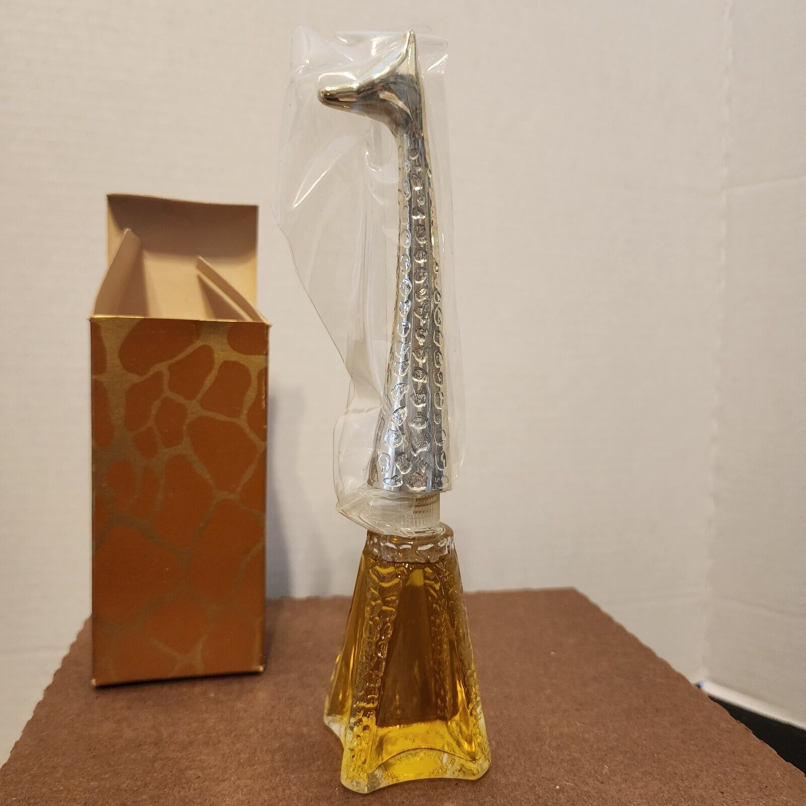 Vintage Avon 1975 Graceful Giraffe Topaze Cologne Decanter