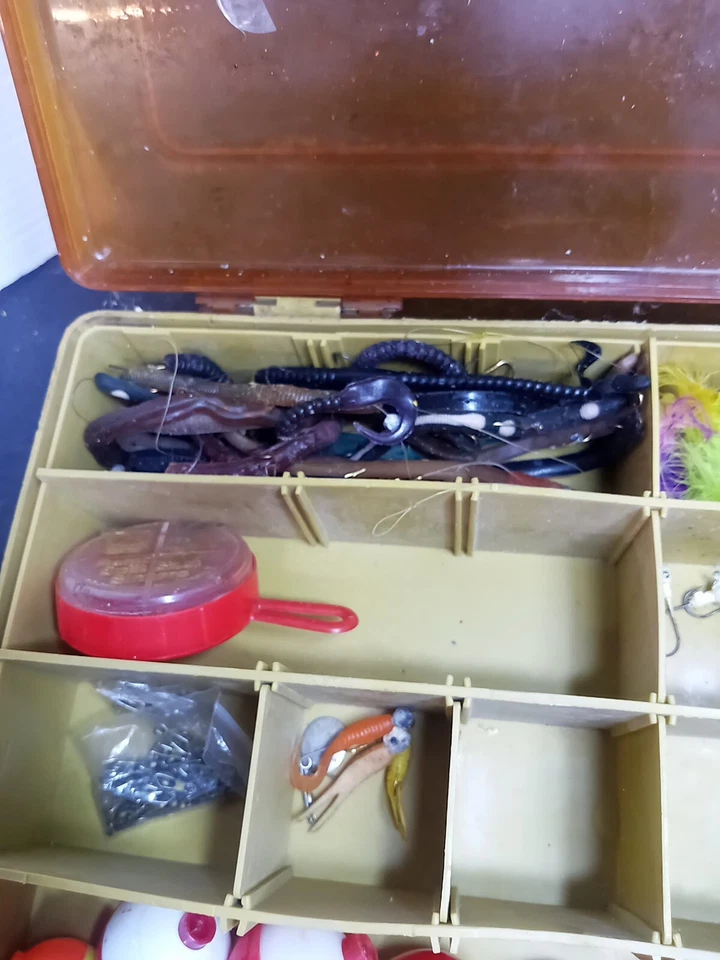 ❤️ Caja de aparejos de pesca de una cara Plano Magnum con cucharas señuelos Foto 4 de 4