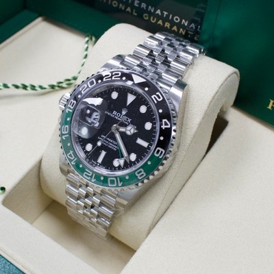 Rolex GMT-MasterII 2026 126720VTNR Auto 40m Black Dial Black/Green Ceramic Bezel