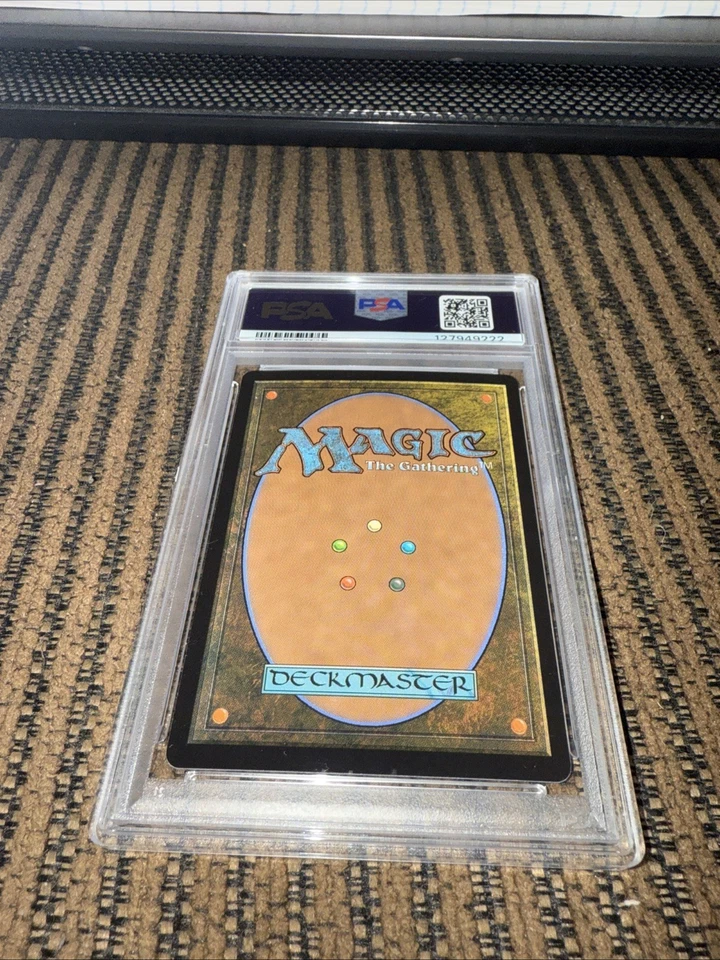 2025 MTG FINAL FANTASY CHARACTER BORDERLESS-SURGE FOIL TIFA LOCKHART PSA 10 - Image 2 of 2