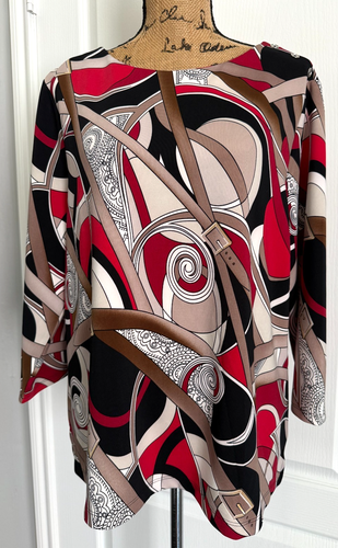 Cinturones de equitación Chico's Top manga 3/4 cuello barco rojo negro expresión ornamentada 3 XL - Imagen 3 de 8