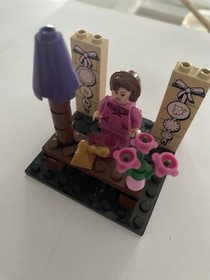 LEGO Harry Potter Minifigure - Dolores Umbridge Set 5378 Year 2010 With Scene