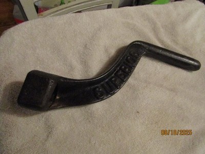 Antique Superior BB & Co Cast Iron Motor Hand Start Crank Hit & Miss Gas Engine