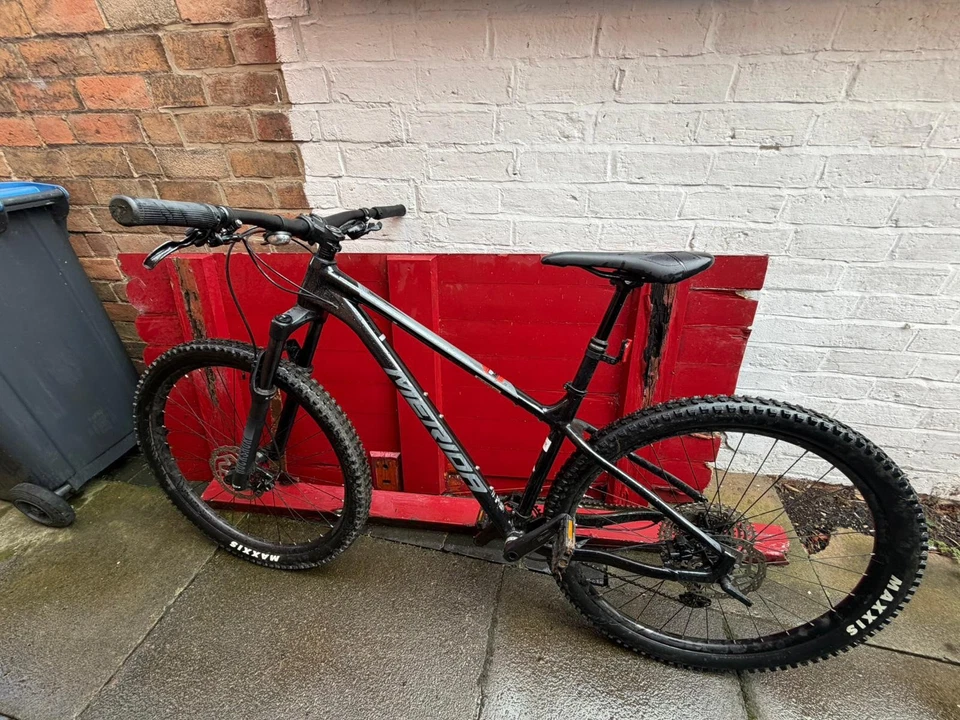 Merida Big Trail 500 Black & Grey Mountain Bike - Large - Image 2 of 4