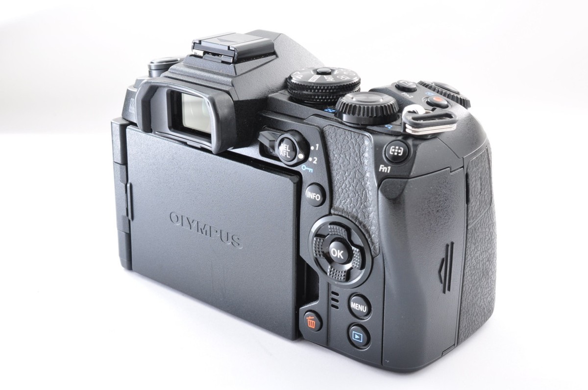 OLYMPUS OM-D E-M1 Mark II Mirrorless Digital Camera SC 15,008