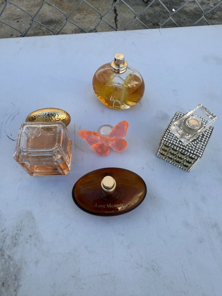 Lot Of 5 Vintage Perfume Bottles x17 - Image 3 of 4