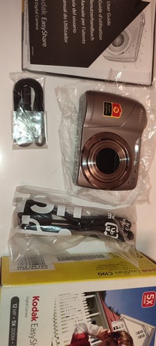 Kodak EasyShare C190 12.0MP Digital Camera Silver - Picture 3 of 12