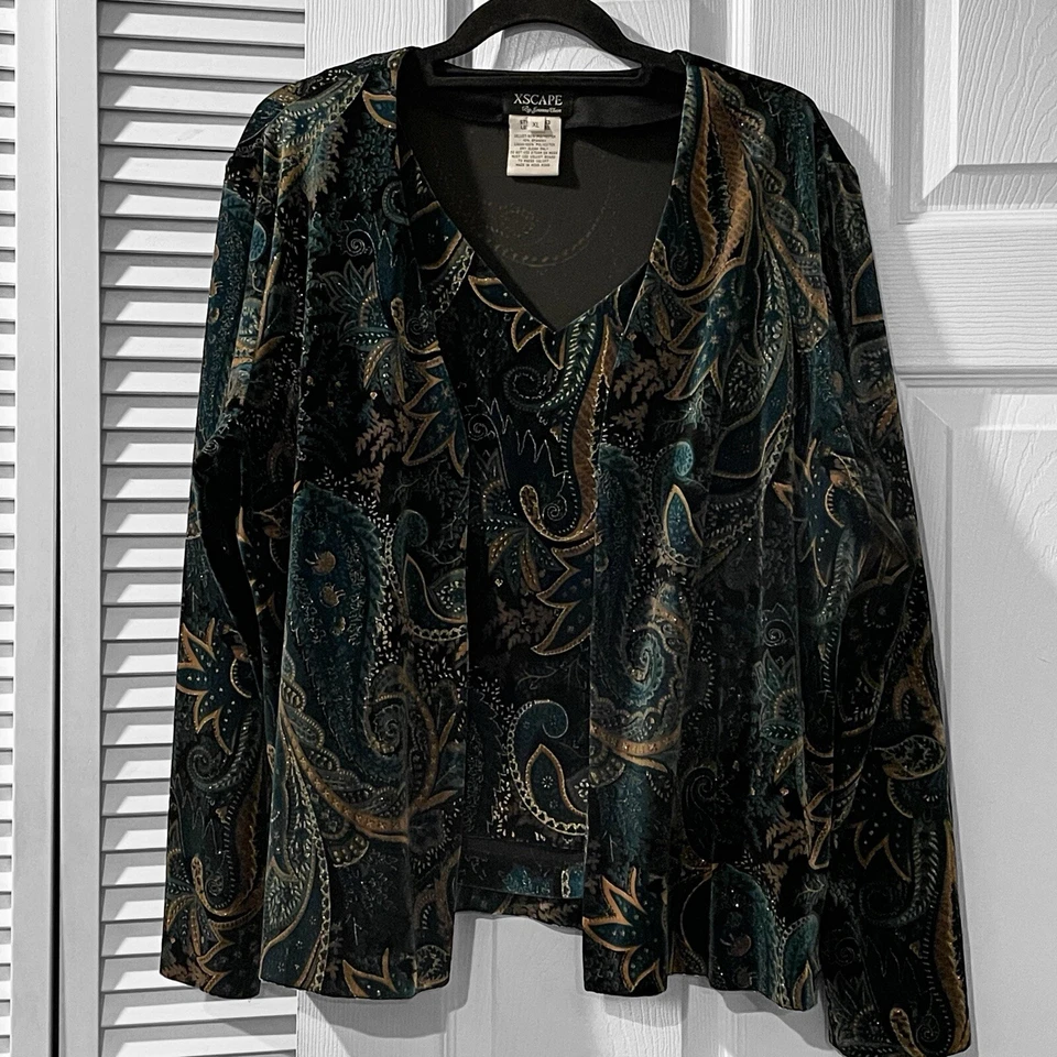 Xscape Joanna Chen Twinset Conjunto Cárdigan Tanque XL Verde Oscuro Paisley Terciopelo 2 piezas Foto 2 de 4