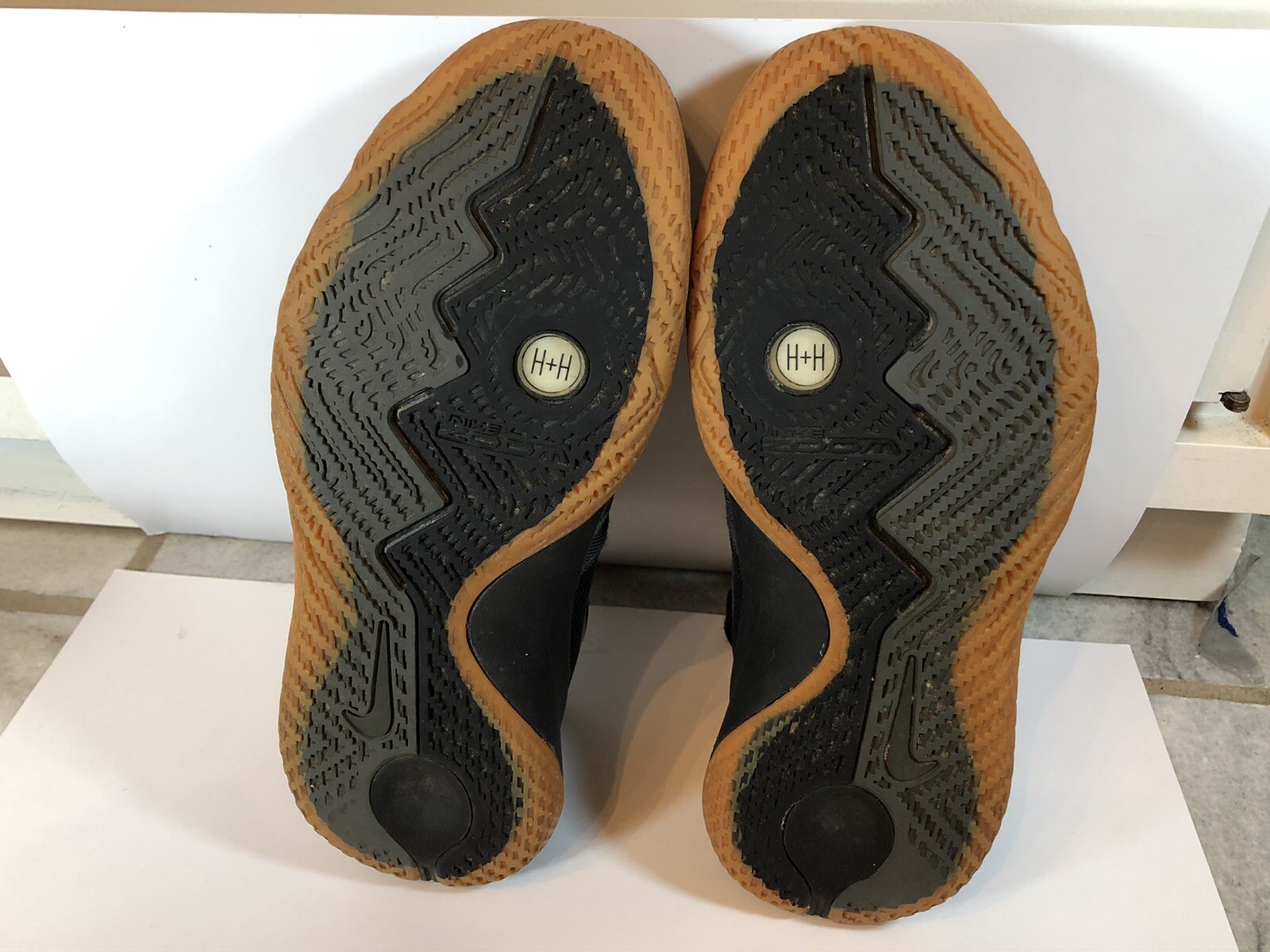 Black Nike Kyrie Flytrap - image 5