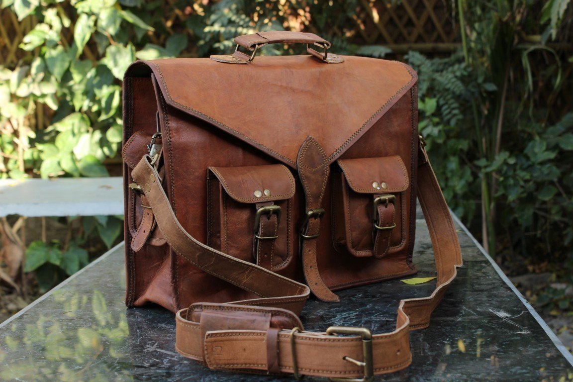 Mens's Passion Leather 15 Inch Messenger Laptop Shoulder Briefcase Office Bag