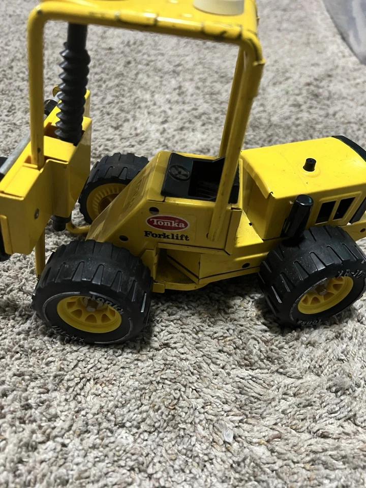 Empilhadeira Tonka vintage da década de 1970 brinquedo aço prensado 52900 - Imagem 2 de 4