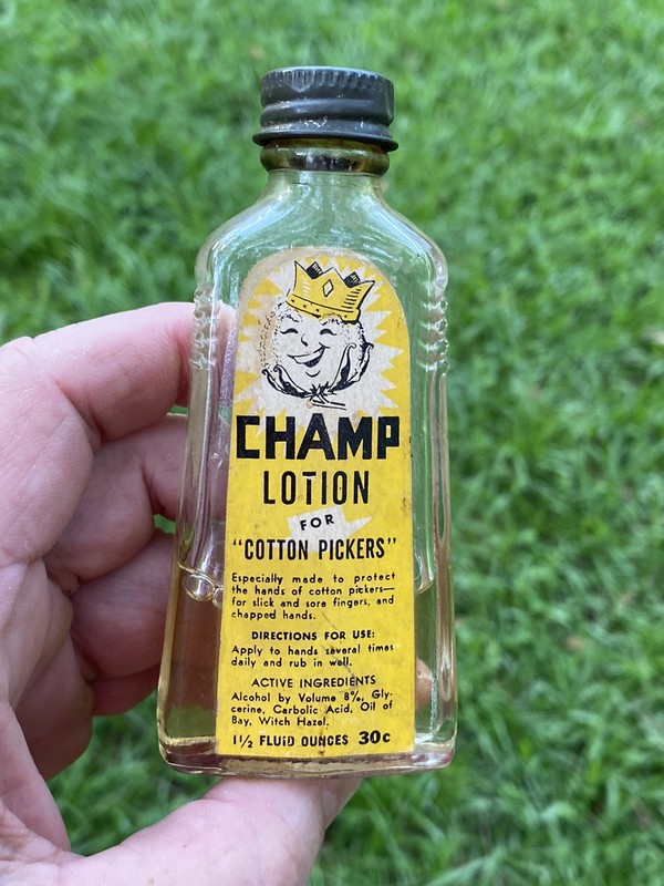 RARE VINTAGE CHAMP COTTON PICKER LOTION MEDICINE BOTTLE WITH LABEL JONESBORO ARK