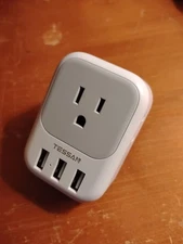 Tessan US to UK Type G Power Adapter 4 Outlets 3 USB Travel Converter TS-161-UK