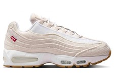 Nike Air Max 95 OG x Levi’s “Light Orewood Brown”