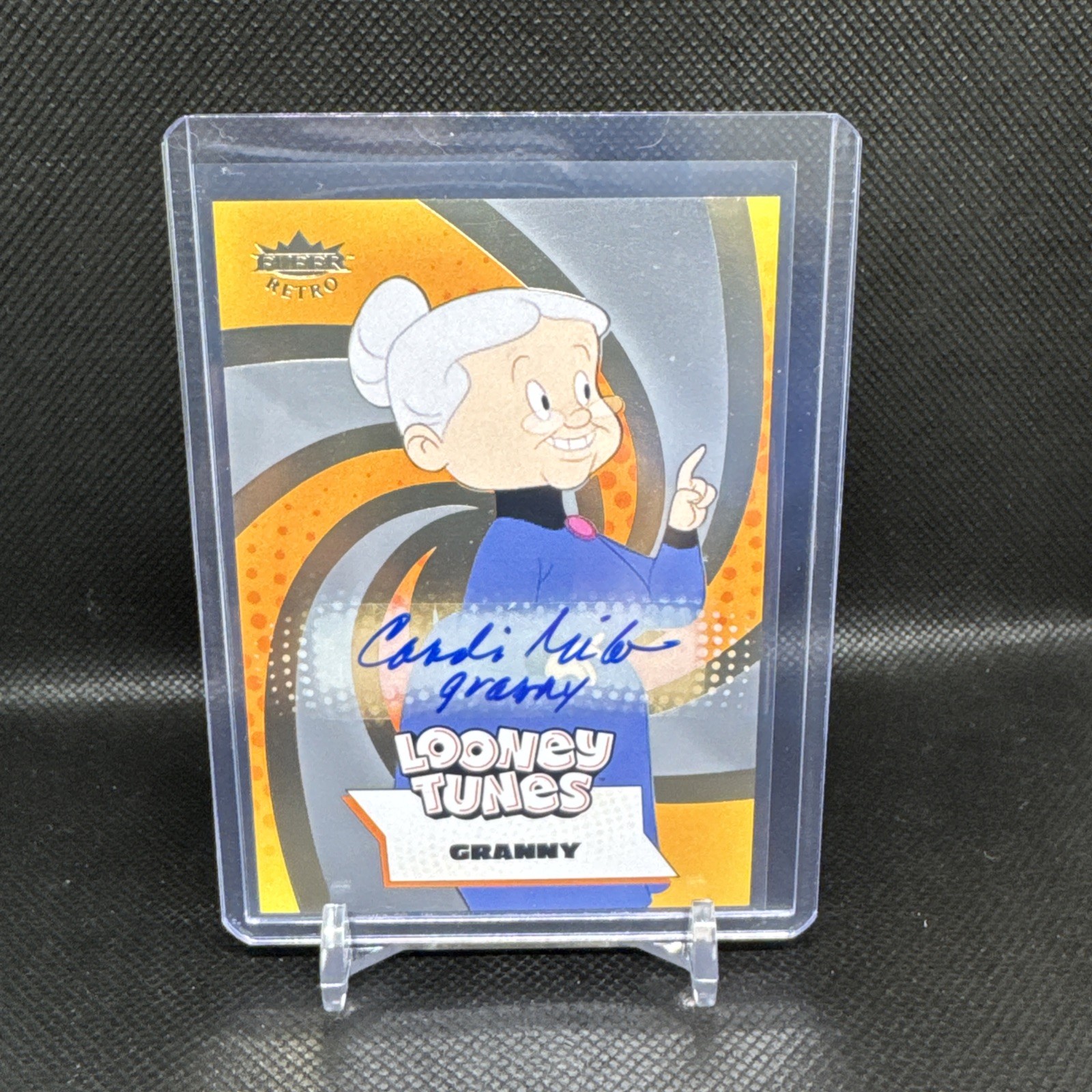 2024 Fleer Retro Looney Tunes Granny #8 Artist Autographs