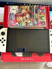 Nintendo Switch OLED Model 64GB Konsole Weiß inkl. Mario Kart 8 Deluxe