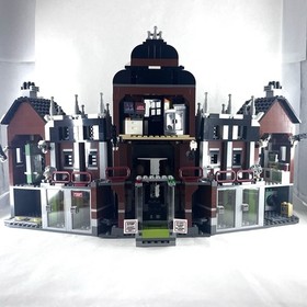 Lego Batman Movie Arkham Asylum Structure Mint Collector Owned 70912