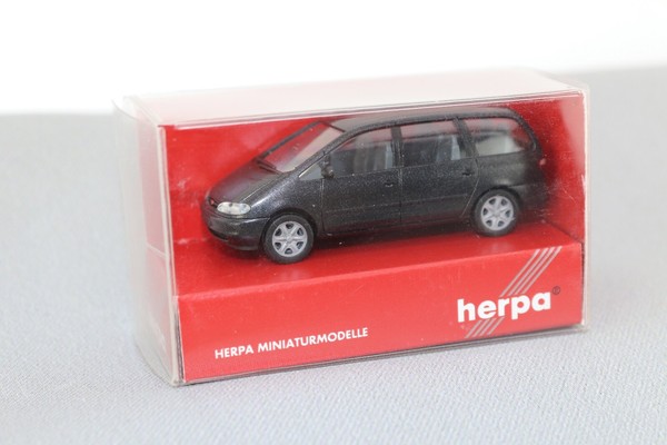 Herpa Modellauto Ford Galaxy Metallic Schwarz 031820 Neu Nos Ovp H0 1:87-image