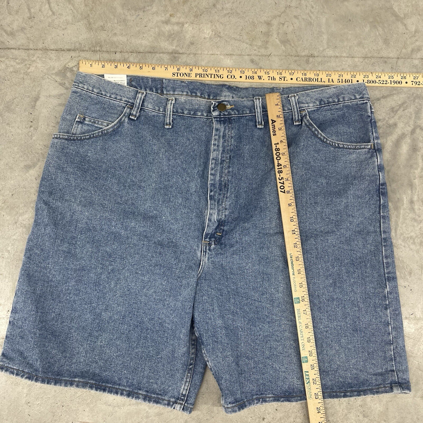 Wrangler Hero Shorts Mens 48 Blue Denim Flat Front Relaxed Fit Knee Length NWT thumbnail 4