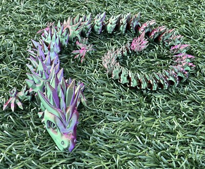 Gelenkiger Kristalldrache - Flexibles Zappelspielzeug - 3D-gedrucktes Schreibtischspielzeug - 24 Zoll