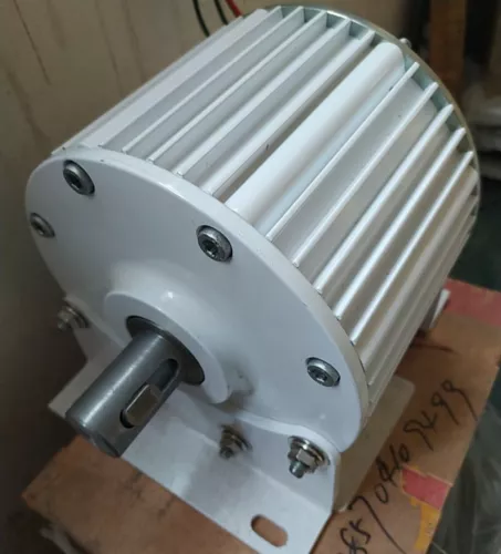 Motore generatore magnete permanente trifase 3000W 24V 48V 220V per turbine eoliche - Foto 6 di 25