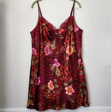 Sophia by Delicates Lingerie/Nightwear Slip Chemise L Floral Lace