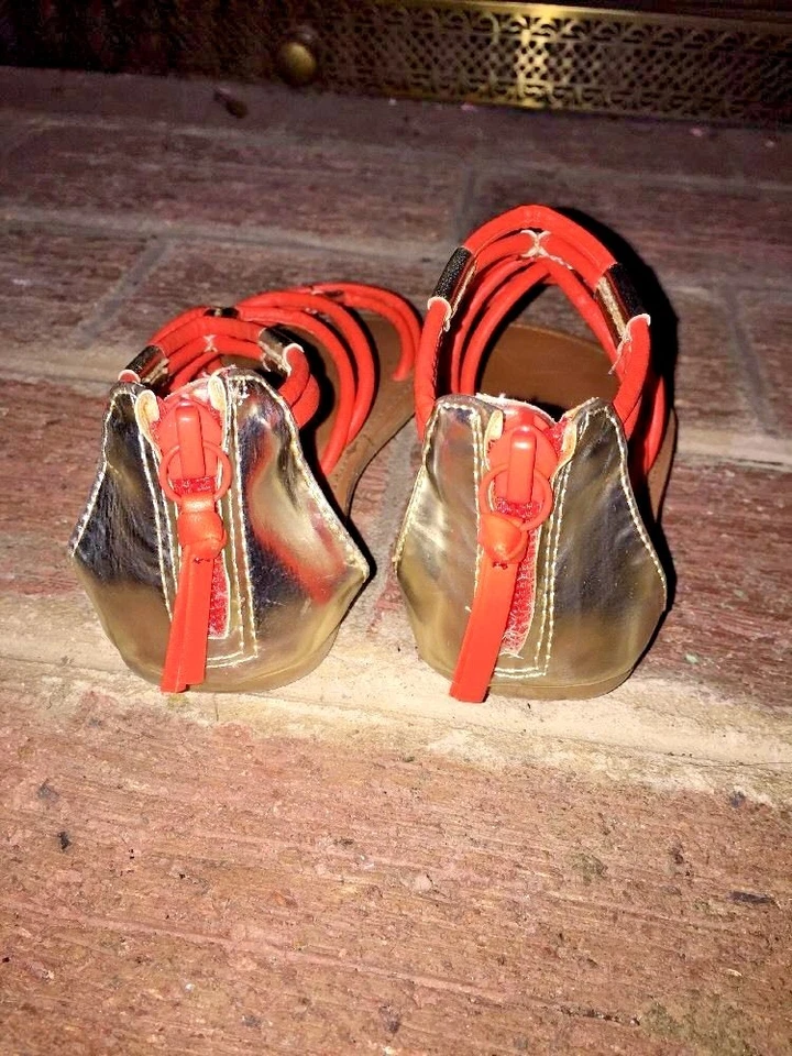 ANTIGUO AZUL MARINO NIÑAS NIÑOS PEQUEÑOS VERANO PASCUA NARANJA AGUDO CON SANDALIAS DORADAS ZAPATOS TALLA 8 ❤ Foto 2 de 4