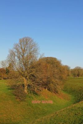 FOTO AVEBURY NEOLITHIKUM HENGE IN AVEBURY. 2011