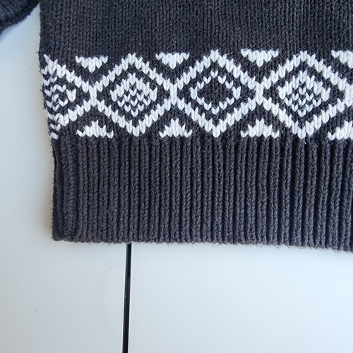 GAP VTG Black Red White Chunky Knit Sweater Heavy Top Boys Size M 8 - Picture 3 of 7