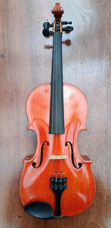Sehr alte Violine 4/4 zur Restauration (Nr. IIIb)