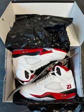 Air Jordan 5 Retro Fire Red Black Tongue Size 9.5 New